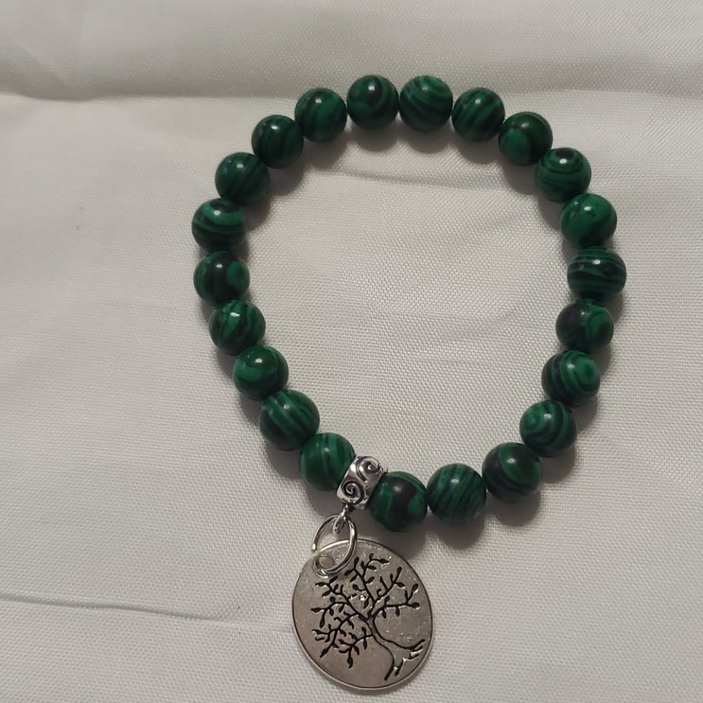 Bracelets - Picture 5 of 8